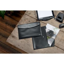 Busta porta documenti Leitz Recycle con chiusura a bottone. PP DIN A4, nero