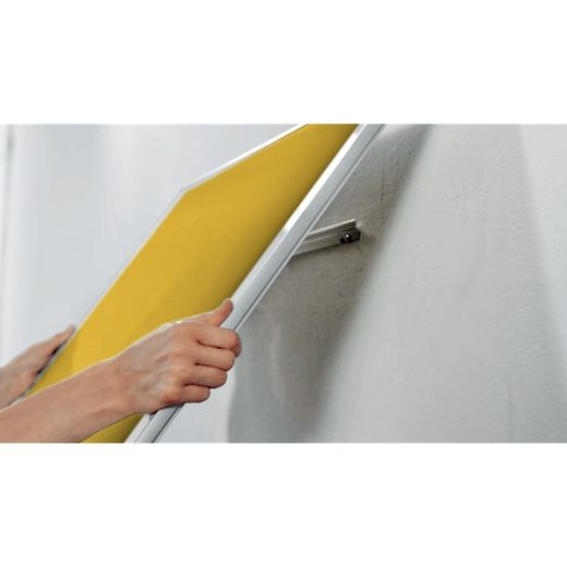 Painel de feltro panorâmico NOBO Impression Pro 1220x690mm, amarelo