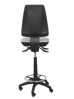 Taburete de oficina ergonómico con mecanismo asincro y regulable en altura color gris claro