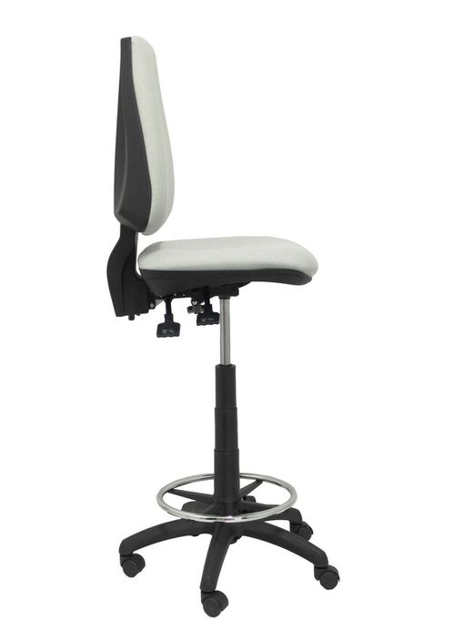 Taburete de oficina ergonómico con mecanismo asincro y regulable en altura color gris claro